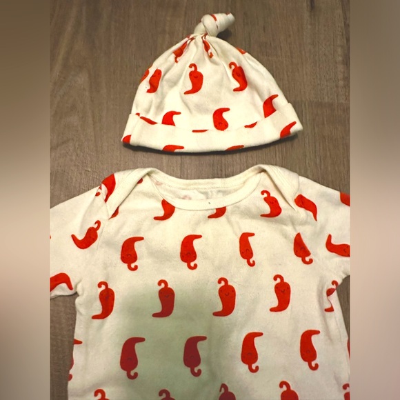 Gerber - 3-6 months - little chilli peppers - Picture 2 of 2